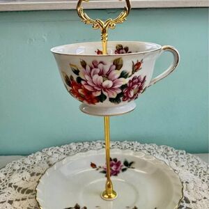Vintage Floral Teacup Jewelry Stand – Upcycled 2-Tier Tray